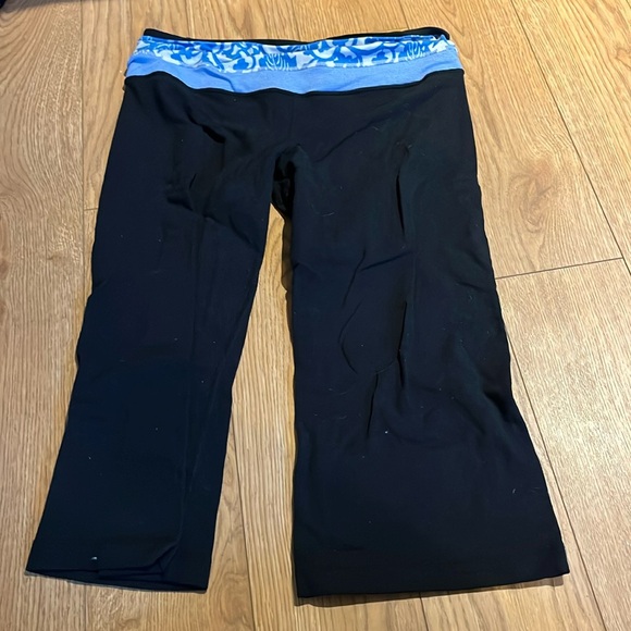 Lululemon 3/4 pants - Picture 1 of 2